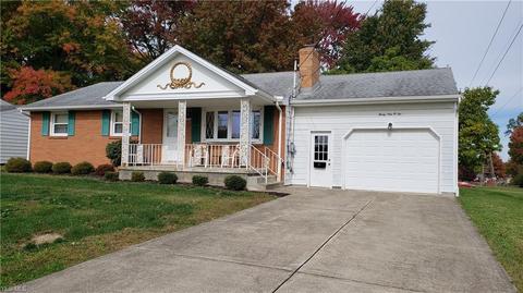 3102 Eldora Dr, Youngstown, OH 44511 photo 2