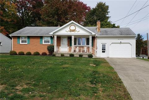 3102 Eldora Dr, Youngstown, OH 44511 photo 1