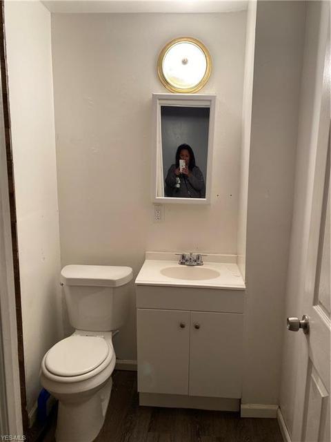 709 E 35th St, Lorain, OH 44055 photo 8