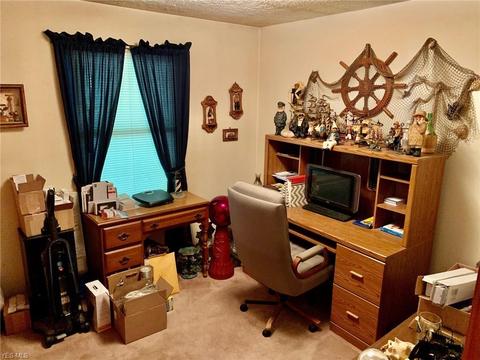 1048 Lode Star Dr, Roaming Shores, OH 44085 photo 8