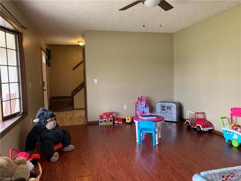 466 Hampton Dr, Elyria, OH 44035 photo 12