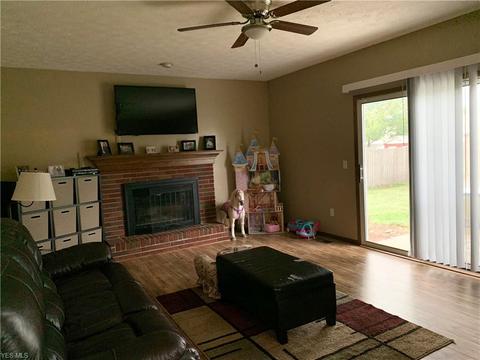 466 Hampton Dr, Elyria, OH 44035 photo 10