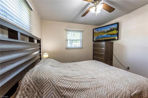 811 Concord Ave, Elyria, OH 44035 photo 21
