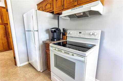 811 Concord Ave, Elyria, OH 44035 photo 10