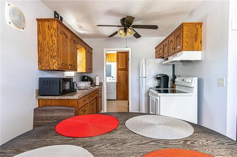 811 Concord Ave, Elyria, OH 44035 photo 8