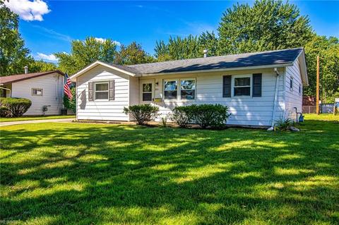 811 Concord Ave, Elyria, OH 44035 photo 3