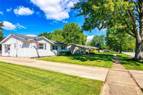 811 Concord Ave, Elyria, OH 44035 photo 4