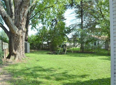 694 Bell Ave, Elyria, OH 44035 photo 9