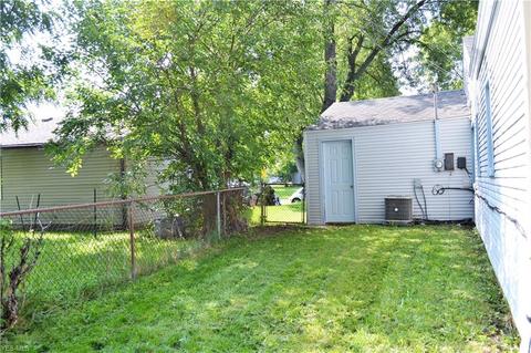 694 Bell Ave, Elyria, OH 44035 photo 8