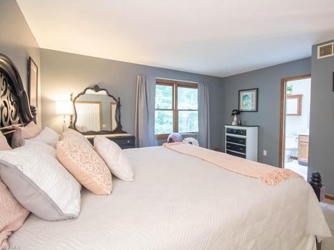 10181 S Hampton Ct, Mentor, OH 44060 photo 11