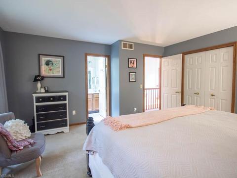 10181 S Hampton Ct, Mentor, OH 44060 photo 12