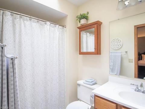 10181 S Hampton Ct, Mentor, OH 44060 photo 13