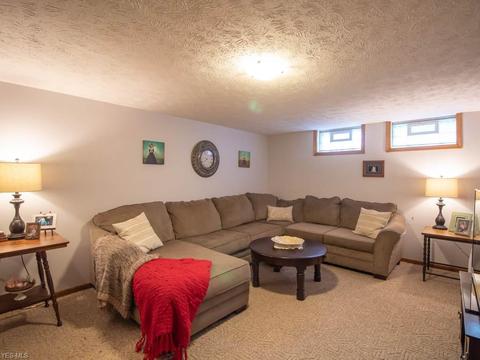 10181 S Hampton Ct, Mentor, OH 44060 photo 22