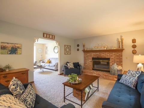 10181 S Hampton Ct, Mentor, OH 44060 photo 9