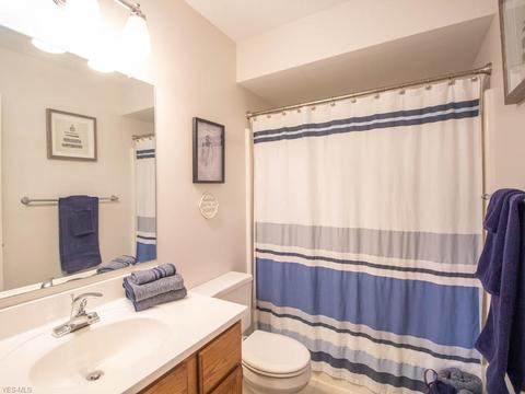 10181 S Hampton Ct, Mentor, OH 44060 photo 20