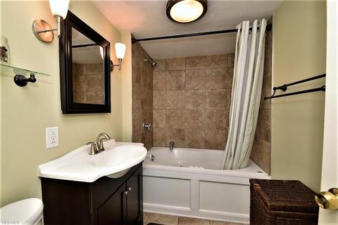 8990 Hendricks Rd, Mentor, OH 44060 photo 27