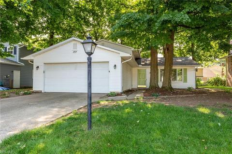 177 Timberlane Dr, Elyria, OH 44035 photo 1