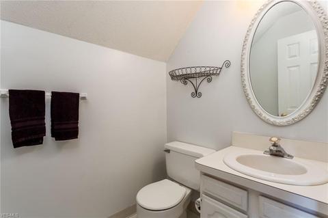 177 Timberlane Dr, Elyria, OH 44035 photo 22