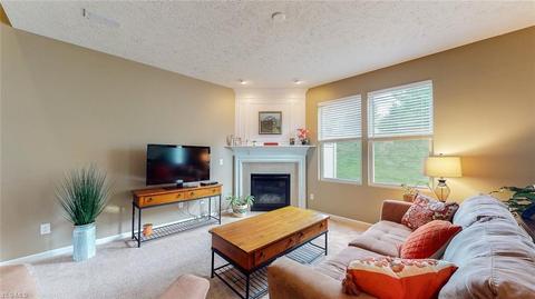 443 Turner Dr, Copley, OH 44321 photo 4