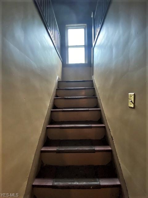 41 Third St, Campbell, OH 44405 photo 7