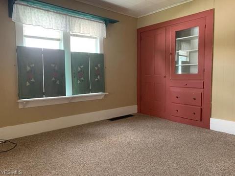 423 E 7th St, Dover, OH 44622 photo 6