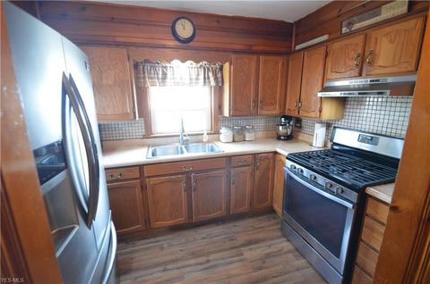 193 Wilson St, Struthers, OH 44471 photo 4