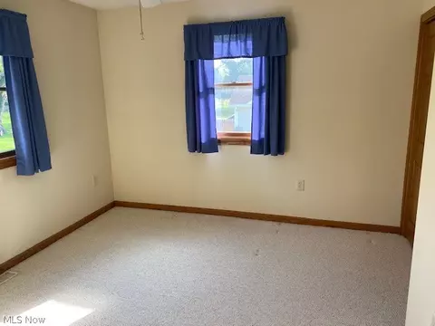 17842 Park St, Beloit, OH 44609 photo 8