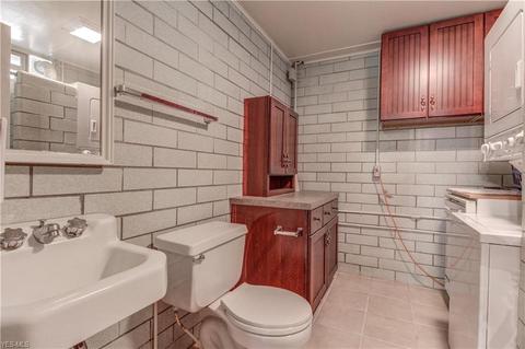 511 E Mohawk Dr, Malvern, OH 44644 photo 14