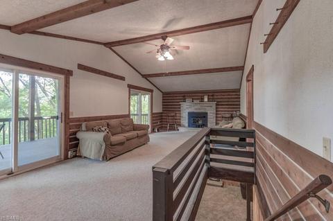 511 E Mohawk Dr, Malvern, OH 44644 photo 3