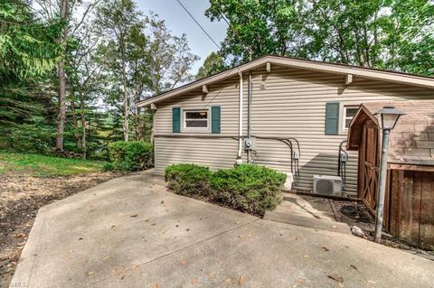511 E Mohawk Dr, Malvern, OH 44644 photo 23