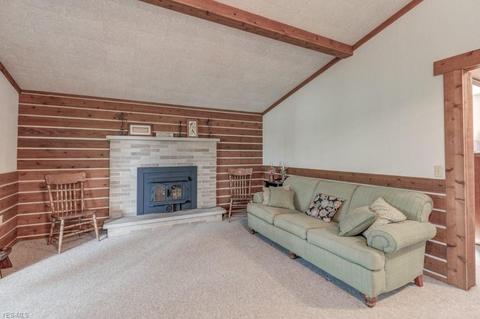511 E Mohawk Dr, Malvern, OH 44644 photo 4