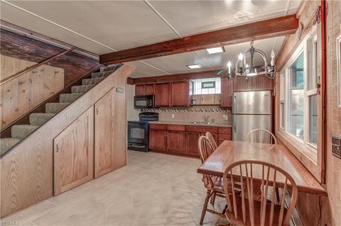 511 E Mohawk Dr, Malvern, OH 44644 photo 8