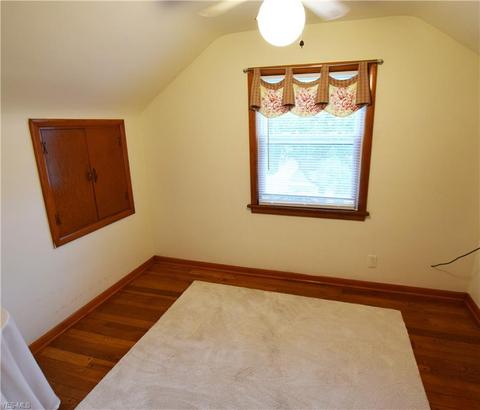 24450 Devoe Ave, Euclid, OH 44123 photo 8