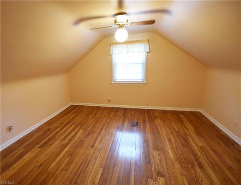 24450 Devoe Ave, Euclid, OH 44123 photo 5