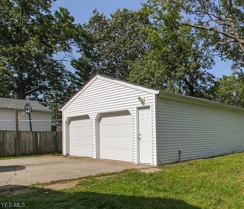 1883 E 37 St, Lorain, OH 44055 photo 13
