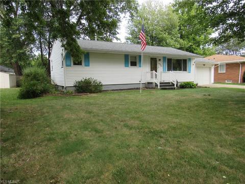3031 Saybula Dr, Ashtabula, OH 44004 photo 2