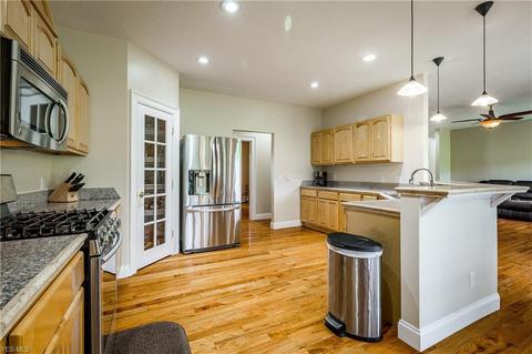 4555 Sandy Ave SE, Canton, OH 44707 photo 17