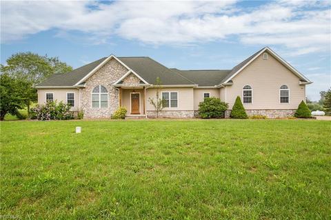 4555 Sandy Ave SE, Canton, OH 44707 photo 1