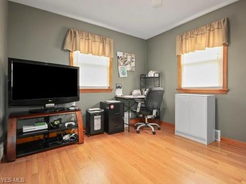 969 5th St, Struthers, OH 44471 photo 6