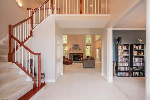 285 Ruby Ln, Streetsboro, OH 44241 photo 3