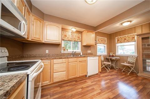 2693 Walnut Blvd, Ashtabula, OH 44004 photo 13