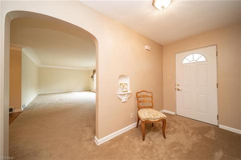 2693 Walnut Blvd, Ashtabula, OH 44004 photo 6