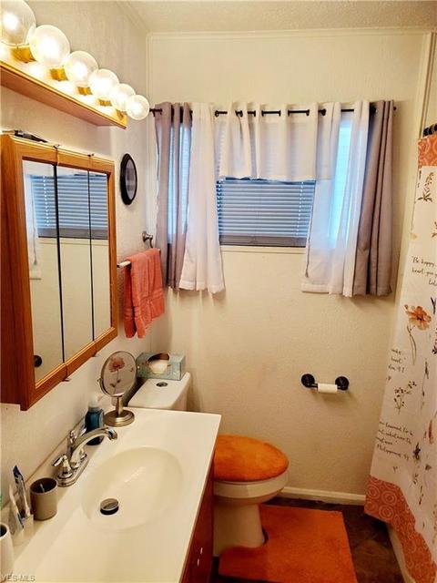 350 9th St, Elyria, OH 44035 photo 16