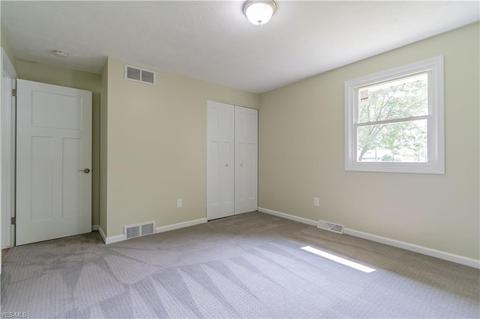 2133 Diamond St NE, Canton, OH 44721 photo 12