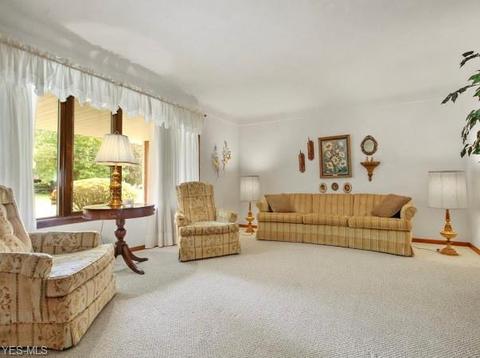 116 Rockyledge, Struthers, OH 44471 photo 2