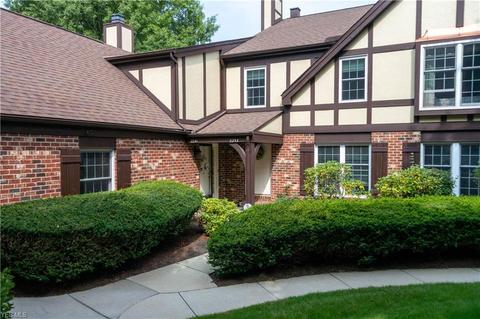 2253 Fairway Blvd, Hudson, OH 44236 photo 1
