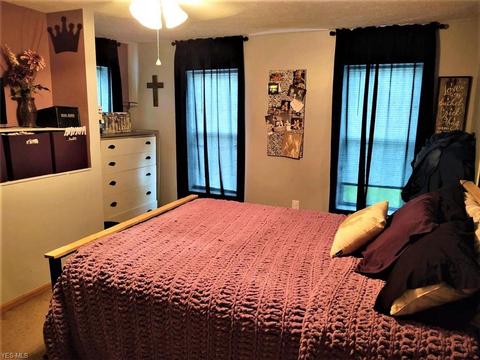 802 Chestnut St N, Barnesville, OH 43713 photo 28
