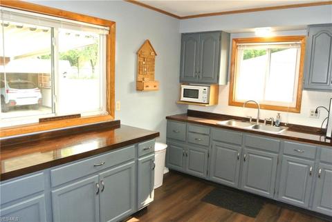 6495 Michael Dr, Brook Park, OH 44142 photo 14