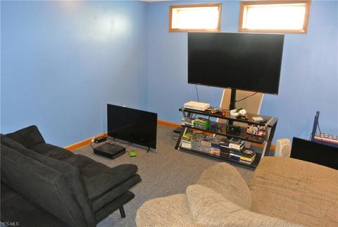 6495 Michael Dr, Brook Park, OH 44142 photo 25