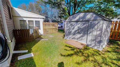 140 E Lake Ct, Lagrange, OH 44050 photo 32
